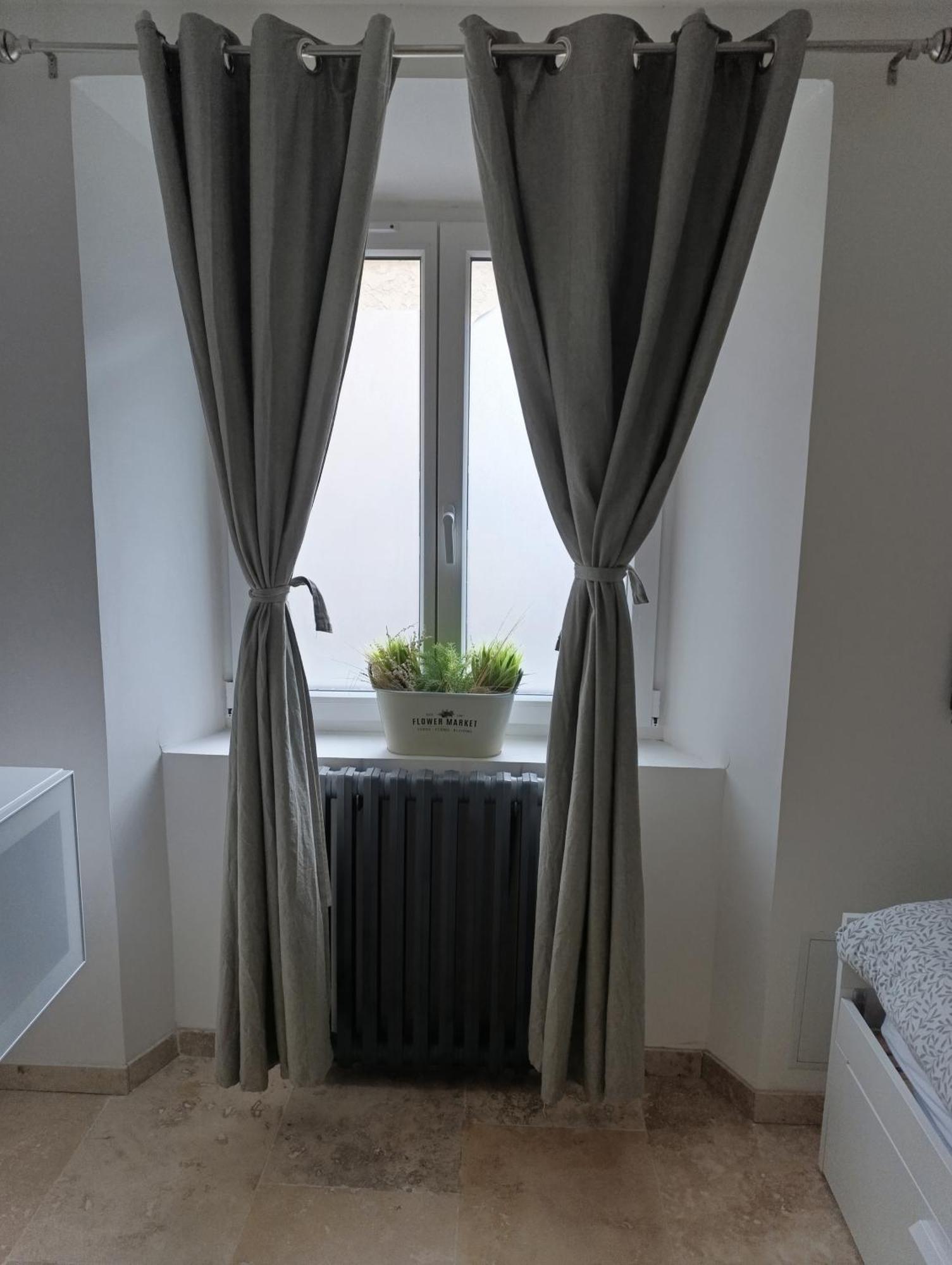 Logement Le Gabian Ampus Экстерьер фото